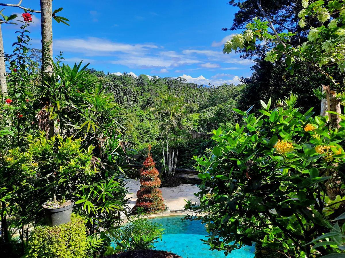 Alam Indah Ubud Hotel Exterior photo